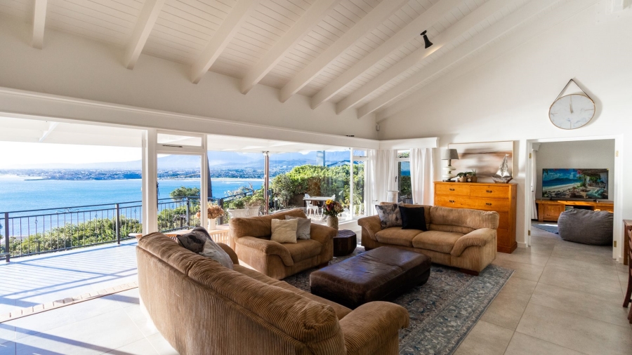 4 Bedroom Property for Sale in Mountainside Western Cape